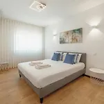 Guest Dom Vasco Penthouse * Oporto