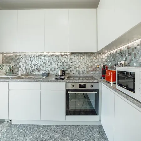 Guest Dom Vasco Penthouse * Porto