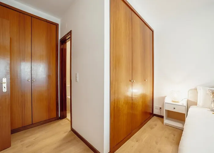 Guest Dom Vasco Penthouse דירה