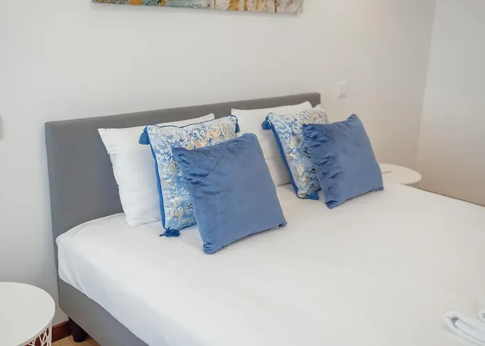 Guest Dom Vasco Penthouse דירה